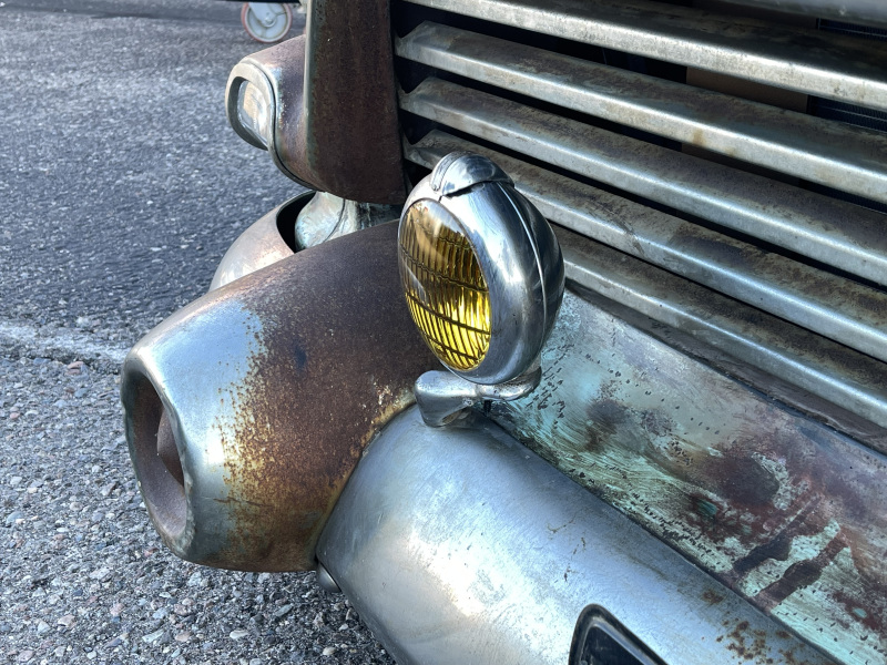 matt-hotch-the-wide-side-GMC-47