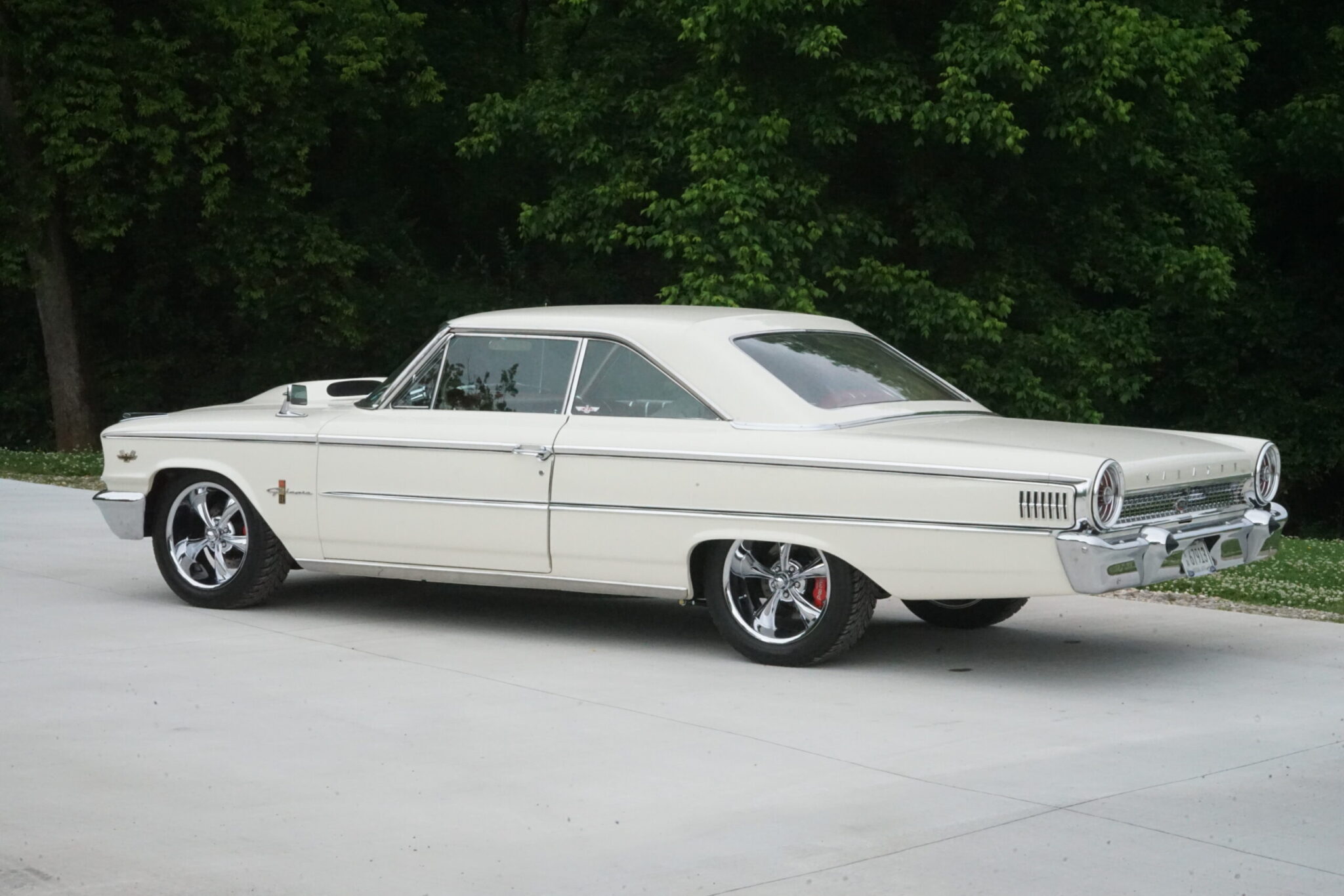 Jim Maddox 63 Ford Galaxie Scott's Hotrods IFS & 4-Bar