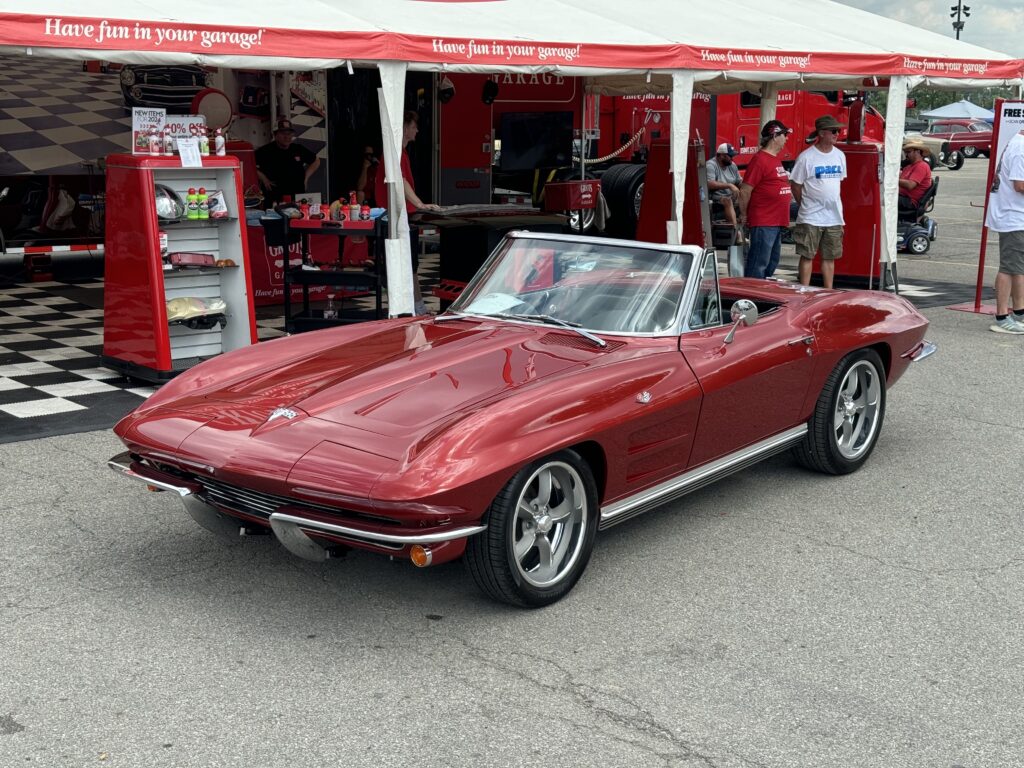 Smithson Speed and Engineering '64 Chevrolet Corvette Scott's Hotrods Coilover Chassis