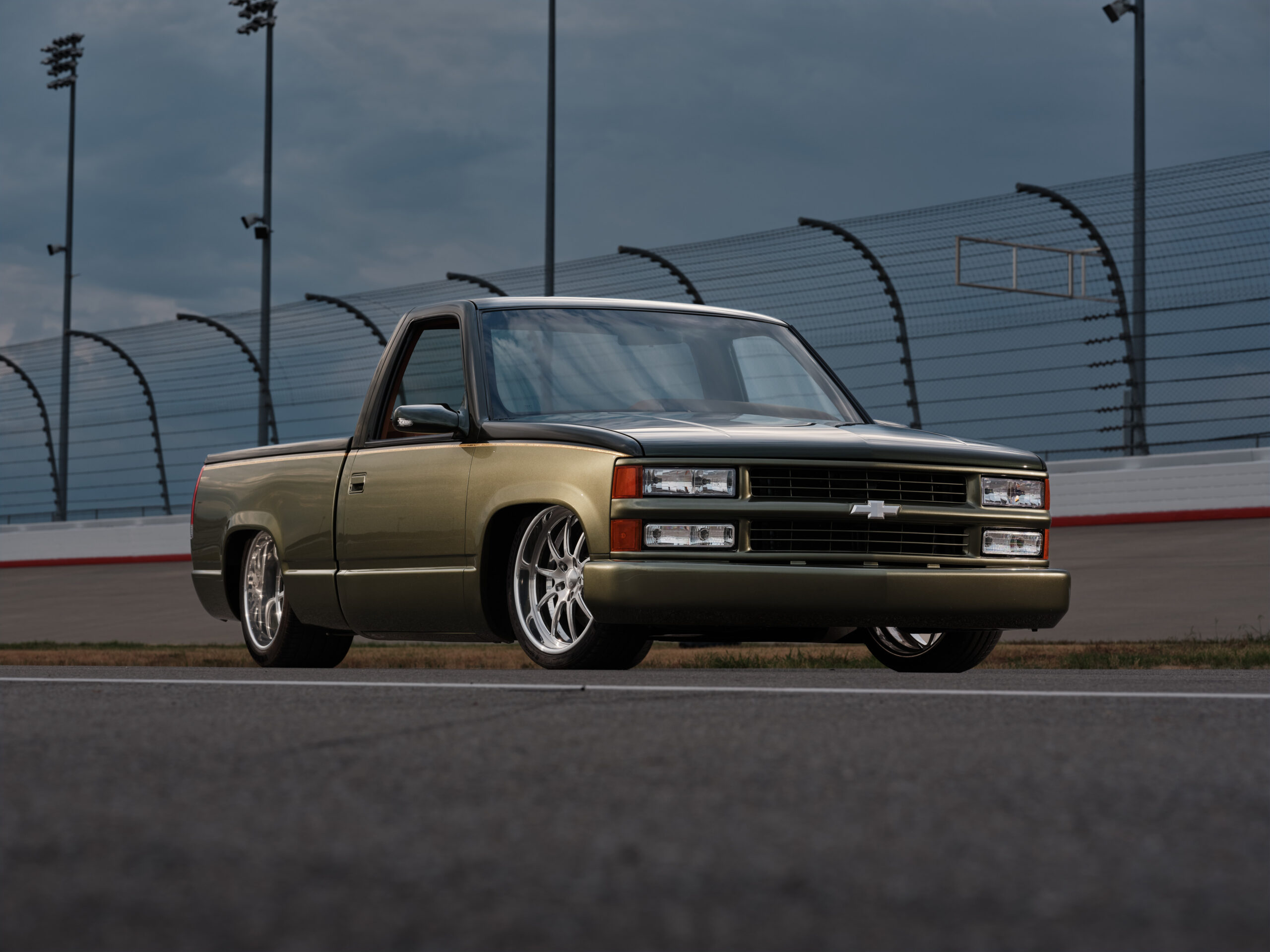 scotts hotrods big papa obs truck